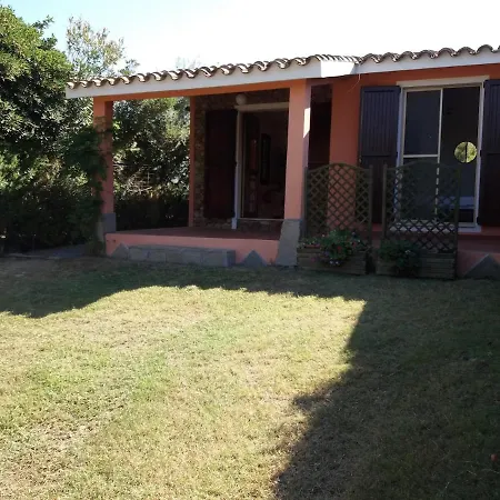 Ferienhaus A Vicino Al Mare E Al Paese! Simius