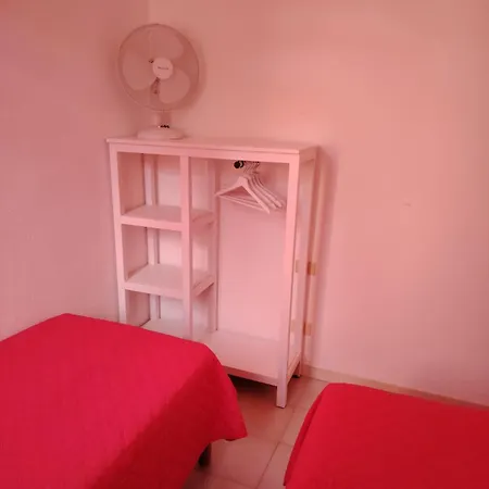 Feriehus A Vicino Al Mare E Al Paese!